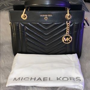 MK Purse